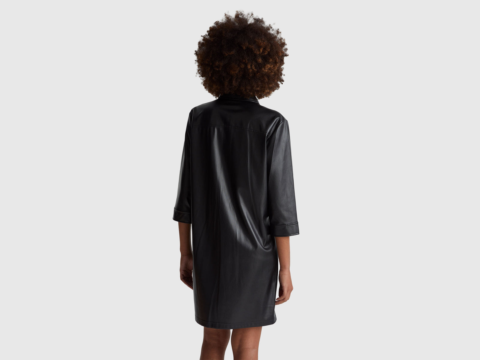 Vestido com gola em tecido efeito pele - ucb_image_B