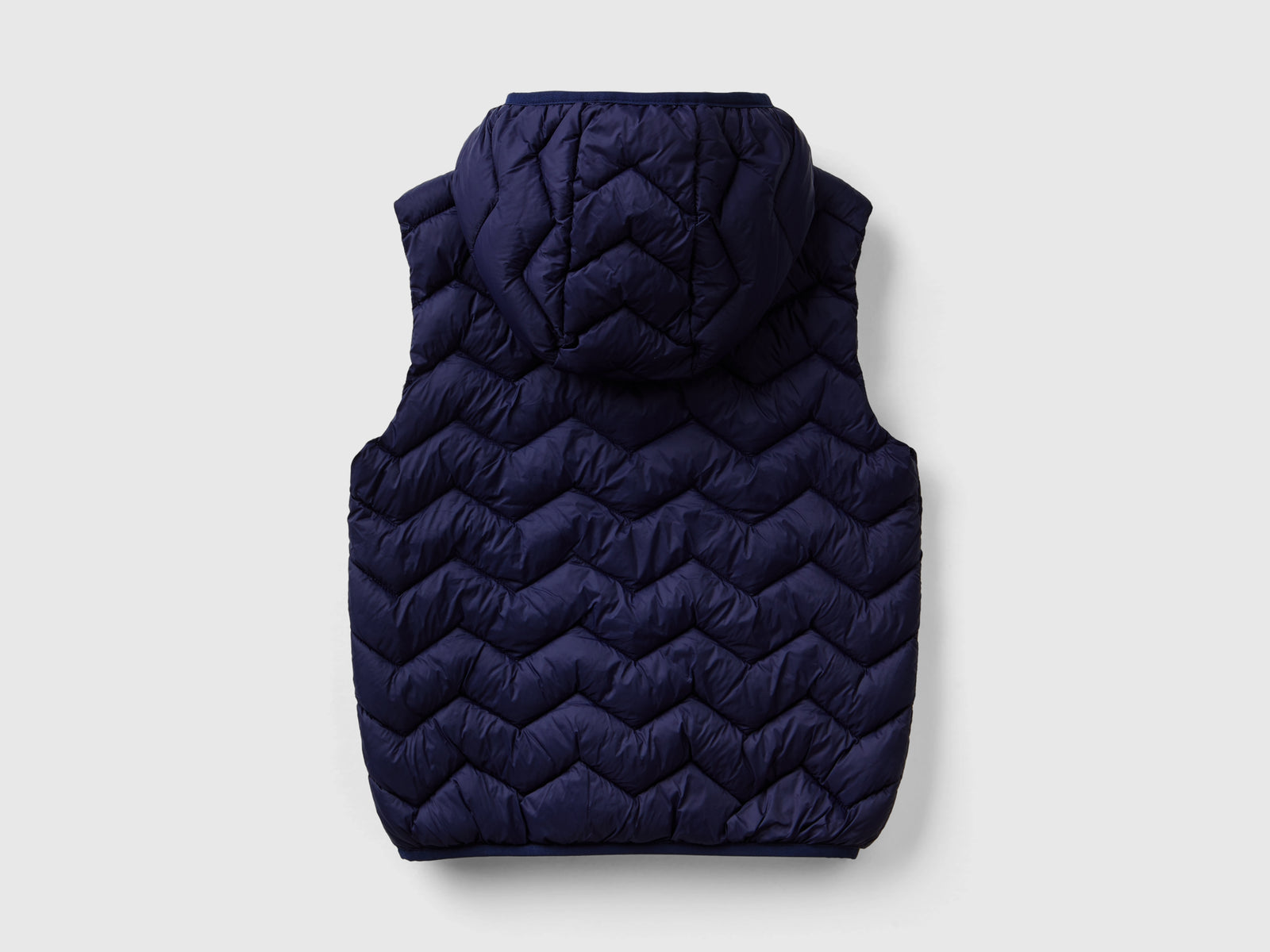 Padded vest with hood - ucb_image_BS