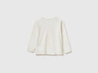 T-shirt com estampa e aplicações - ucb_image_BS