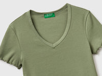 Ribbed V-neck T-shirt - ucb_image_DS1