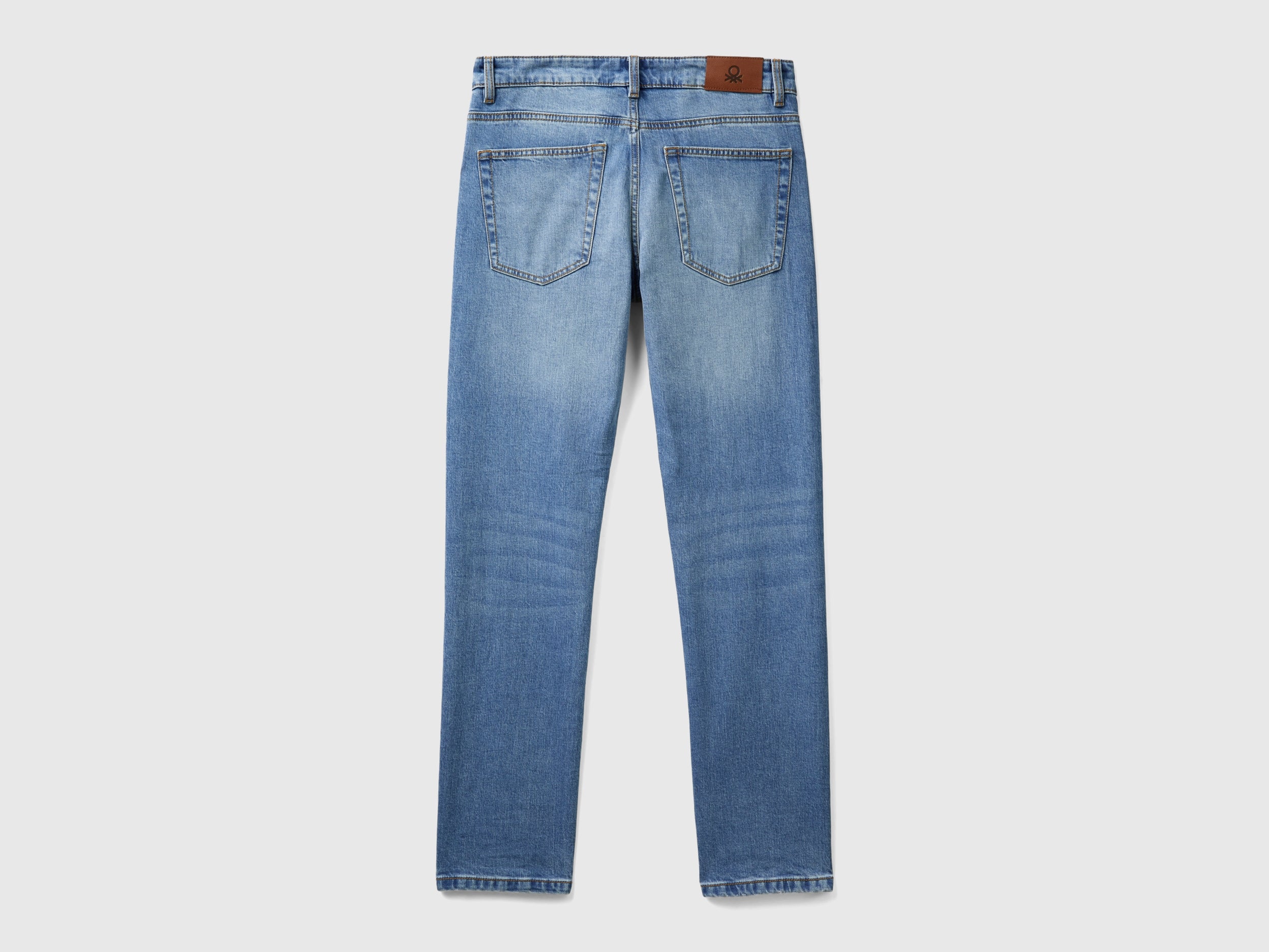 Jeans slim fit cinco bolsos - ucb_image_BS