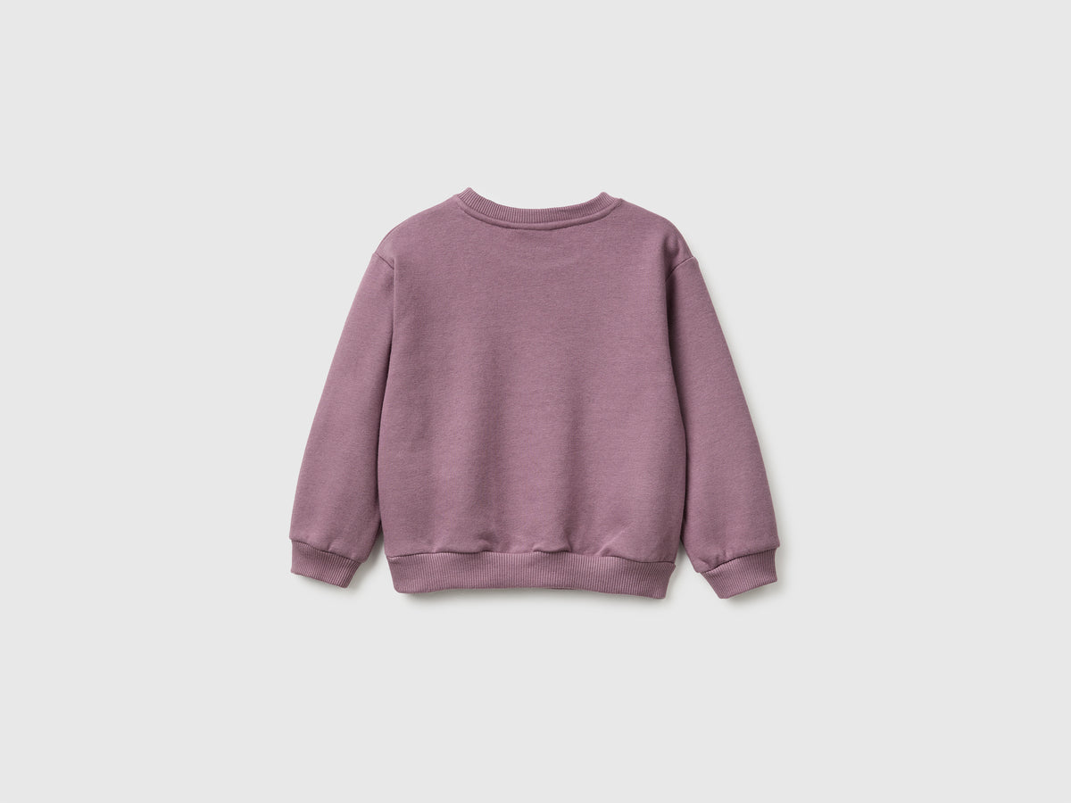 Sweat de gola redonda © CapyFun - ucb_image_BS