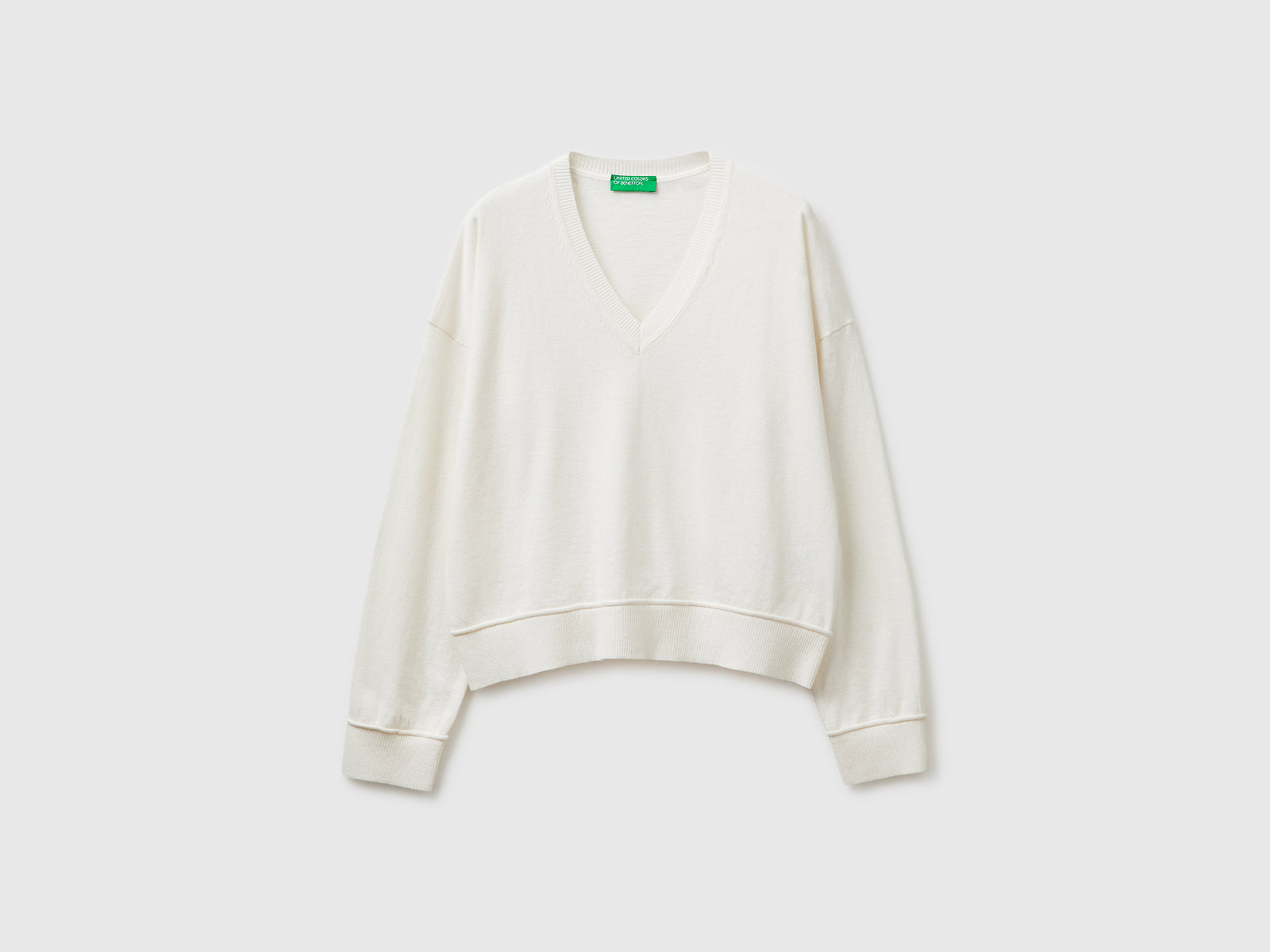 V-neck sweater in cotton and wool - ucb_image_FS