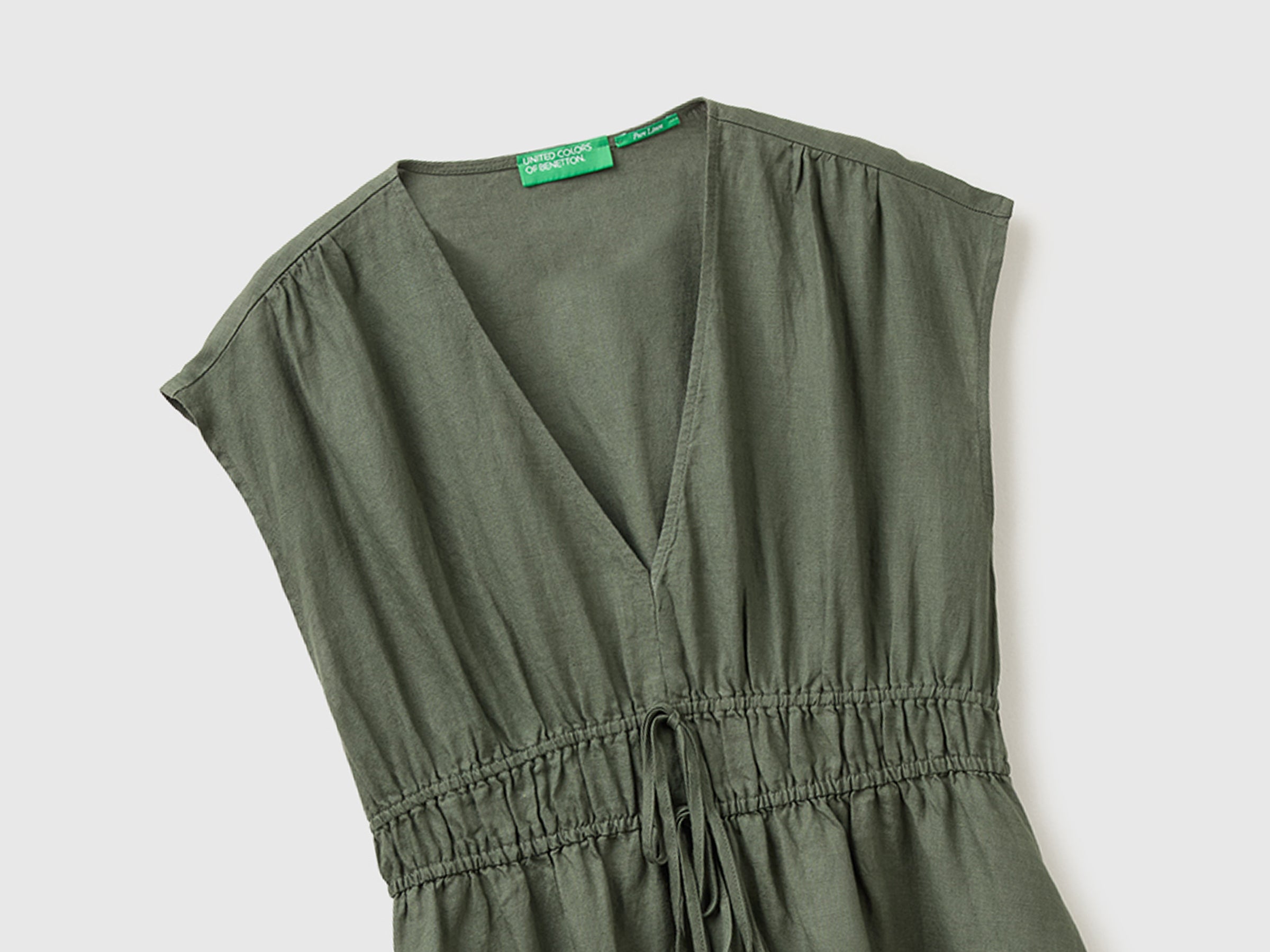 Flared dress in pure linen