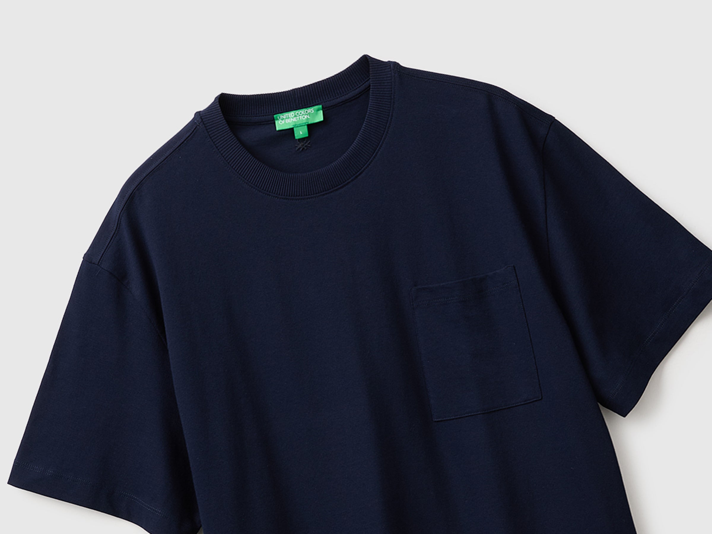 T-shirt com bolso pequeno - ucb_image_FY