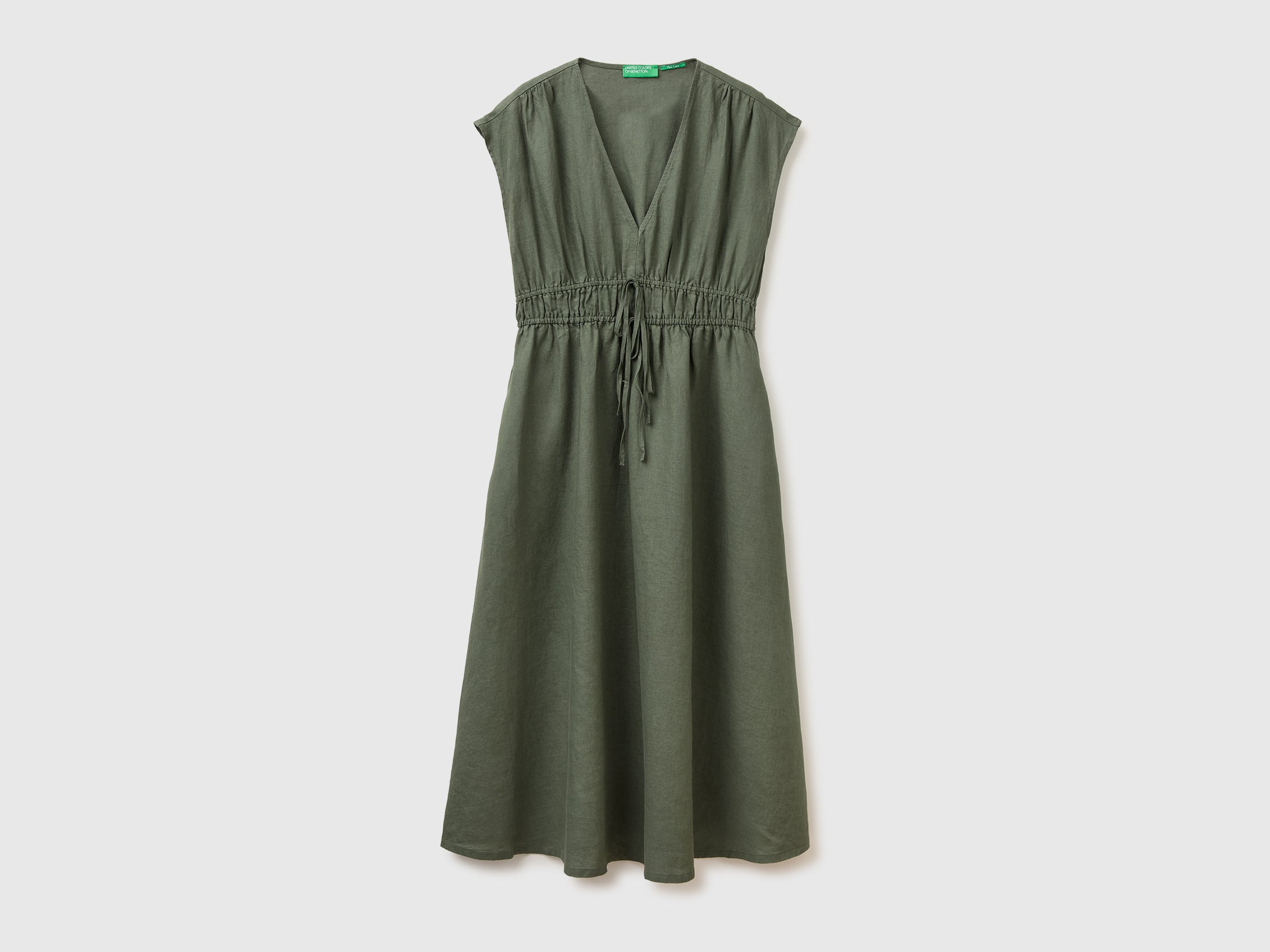 Flared dress in pure linen