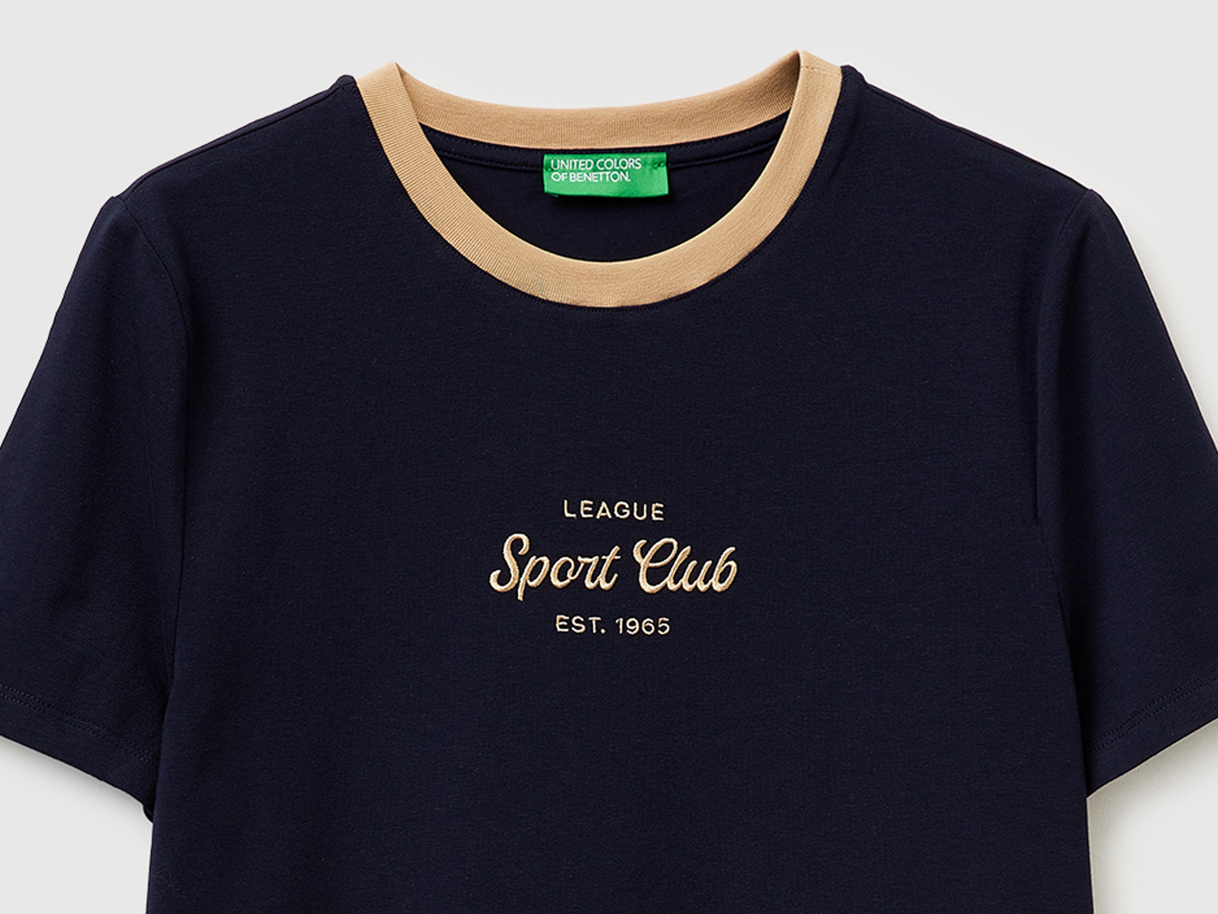 T-shirt with embroidered crest - ucb_image_DS1