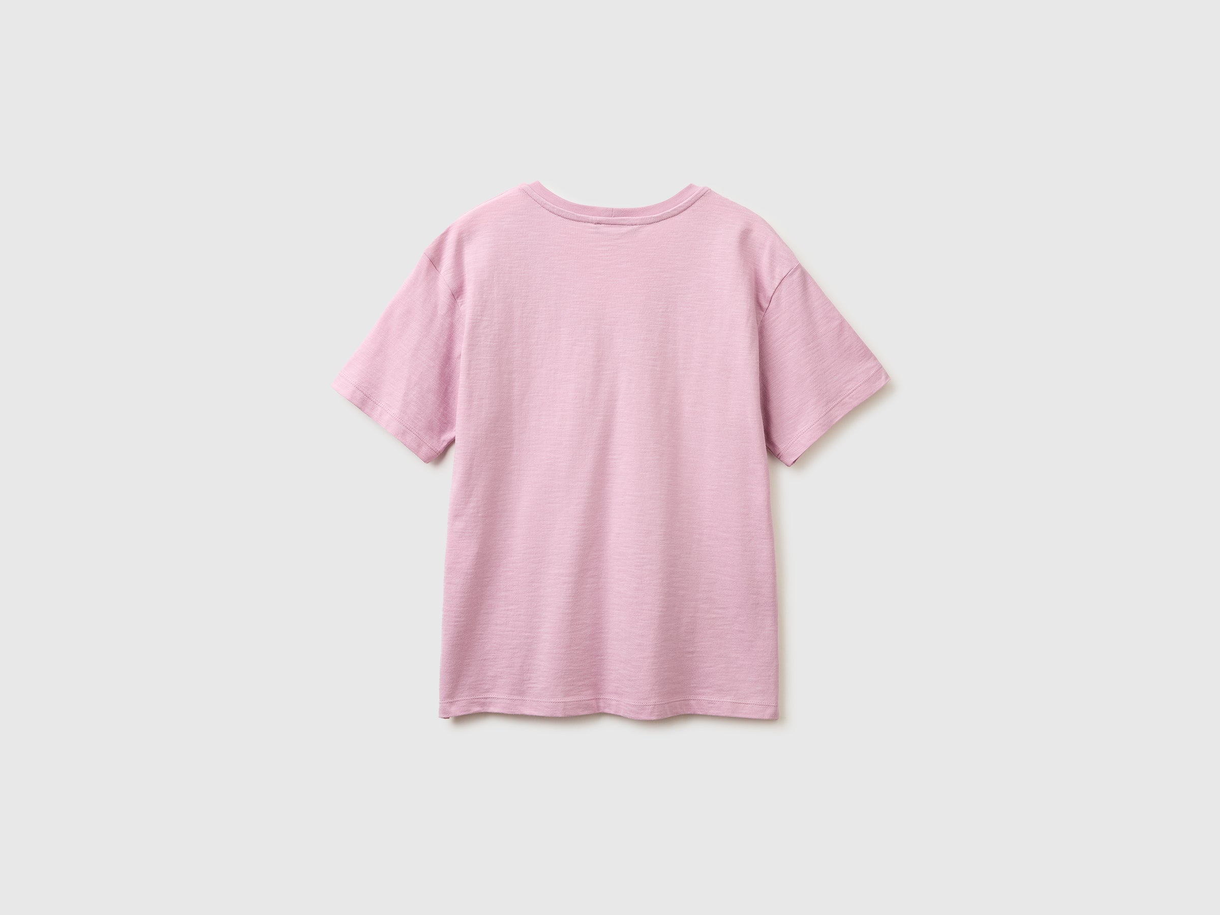 V-neck t-shirt in lightweight cotton - ucb_image_BS