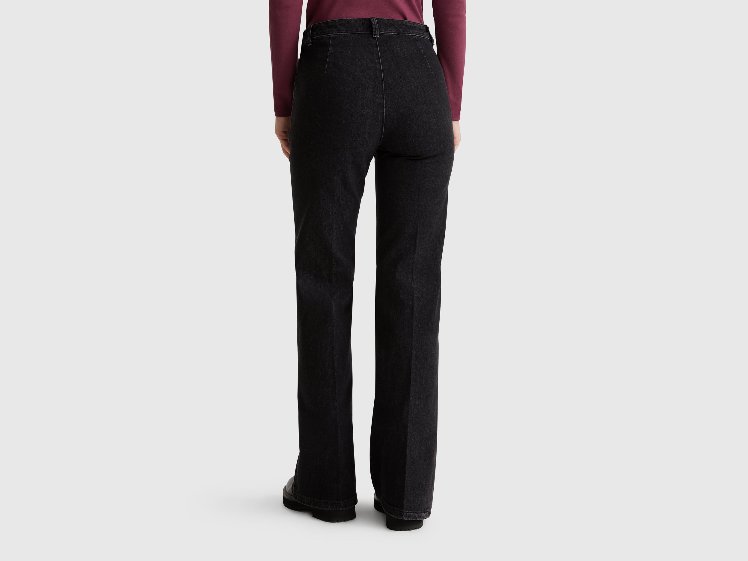 Jeans flare com fecho de correr - ucb_image_B