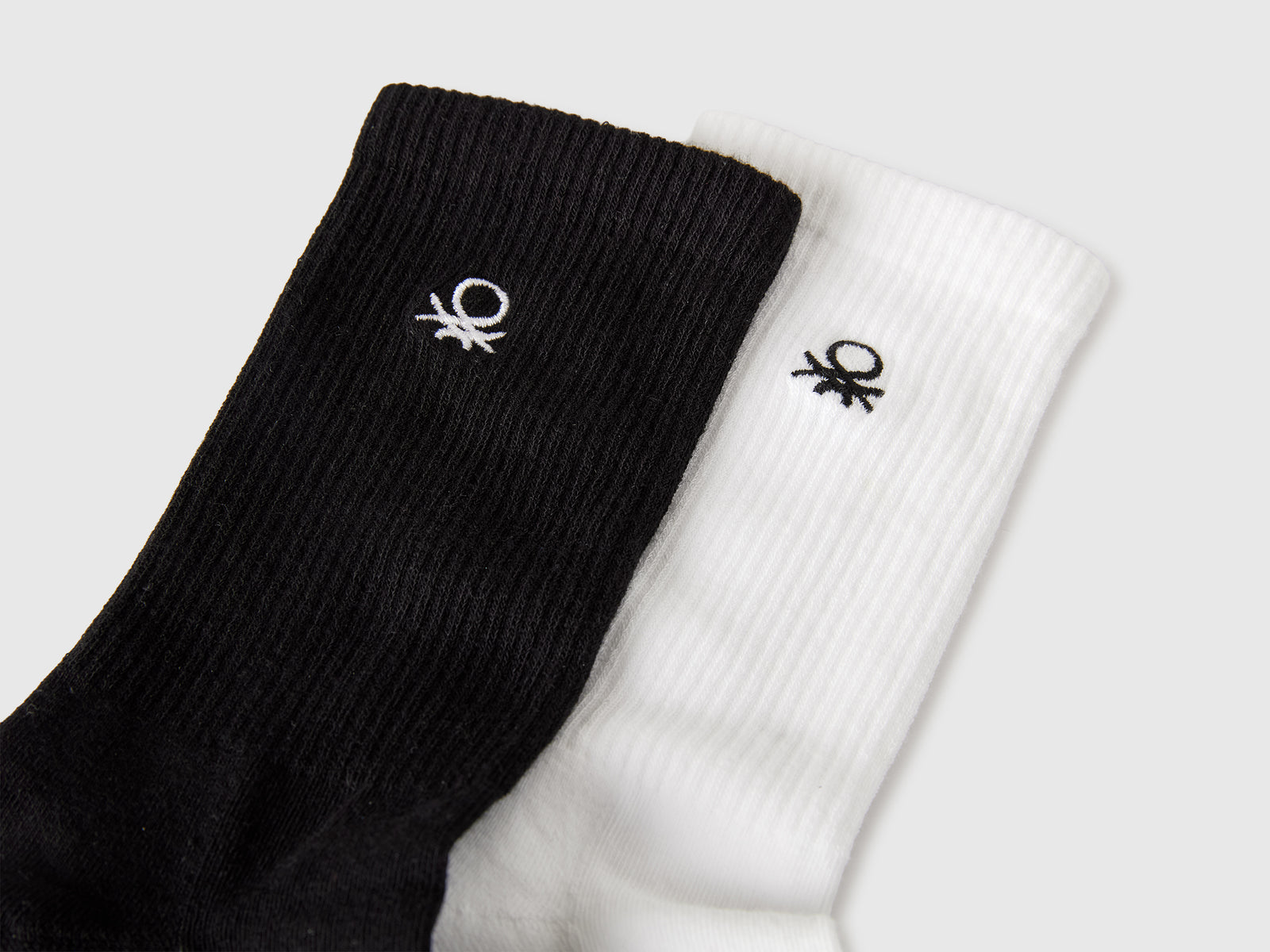 Set of sports socks - ucb_image_DS1