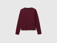 T-shirt ajustada com decote em V - ucb_image_BS