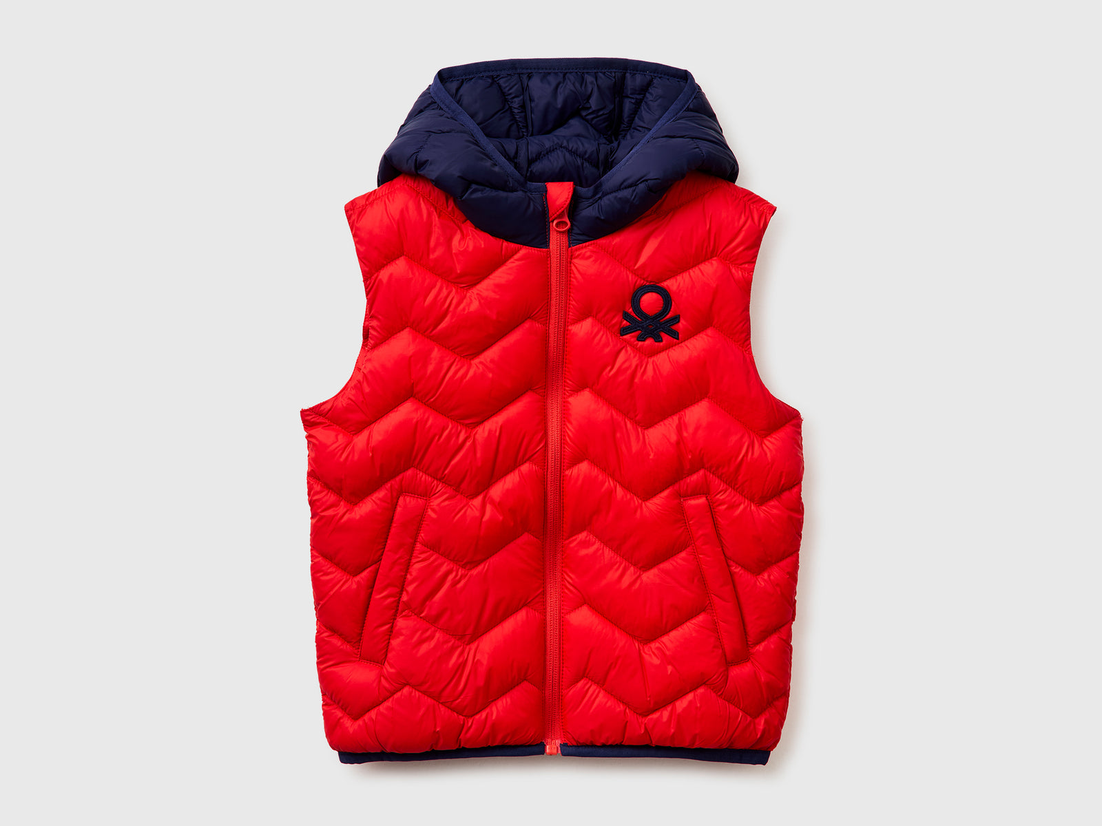 Padded vest with hood - ucb_image_FS