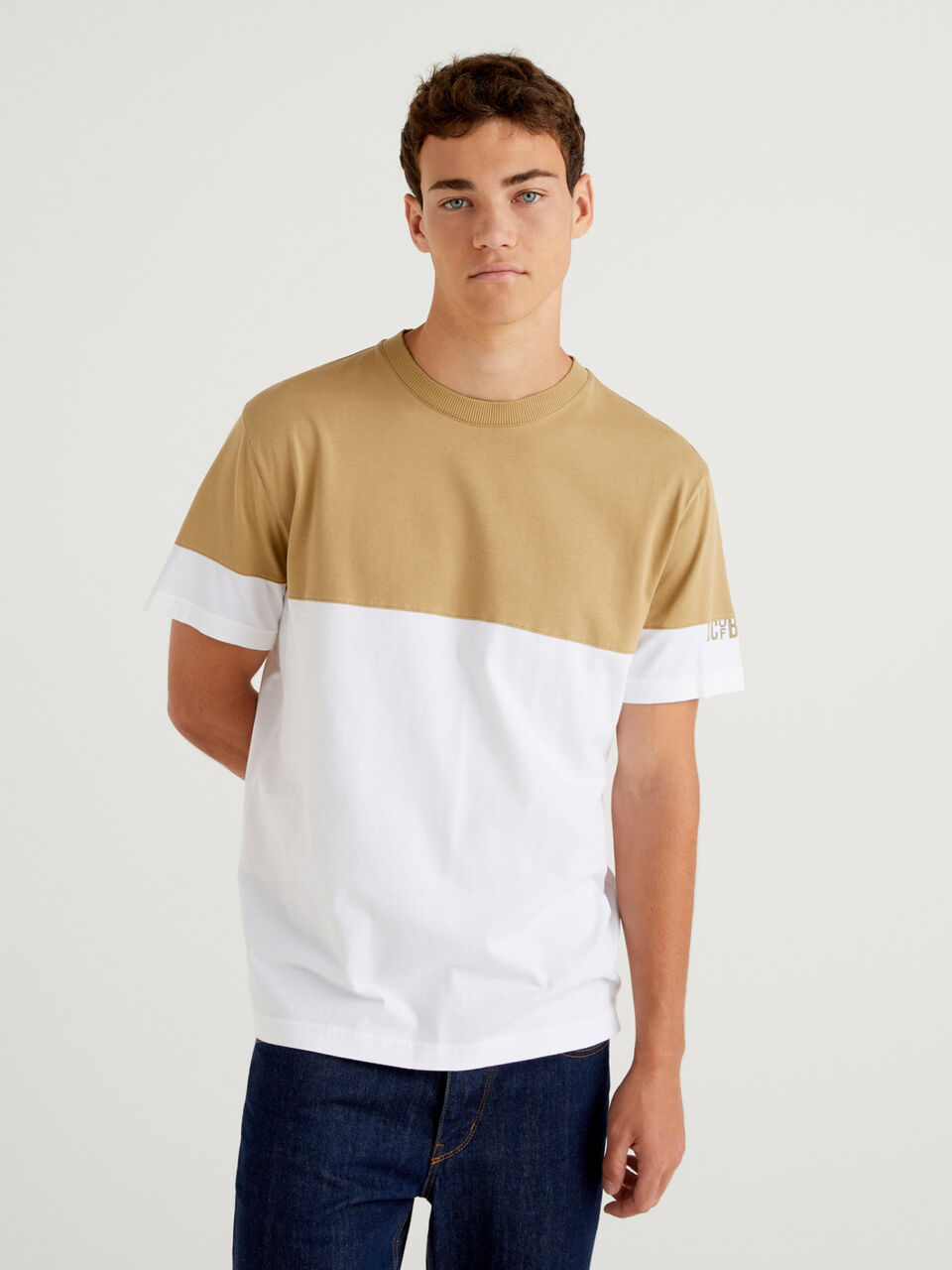 T-SHIRT image number null