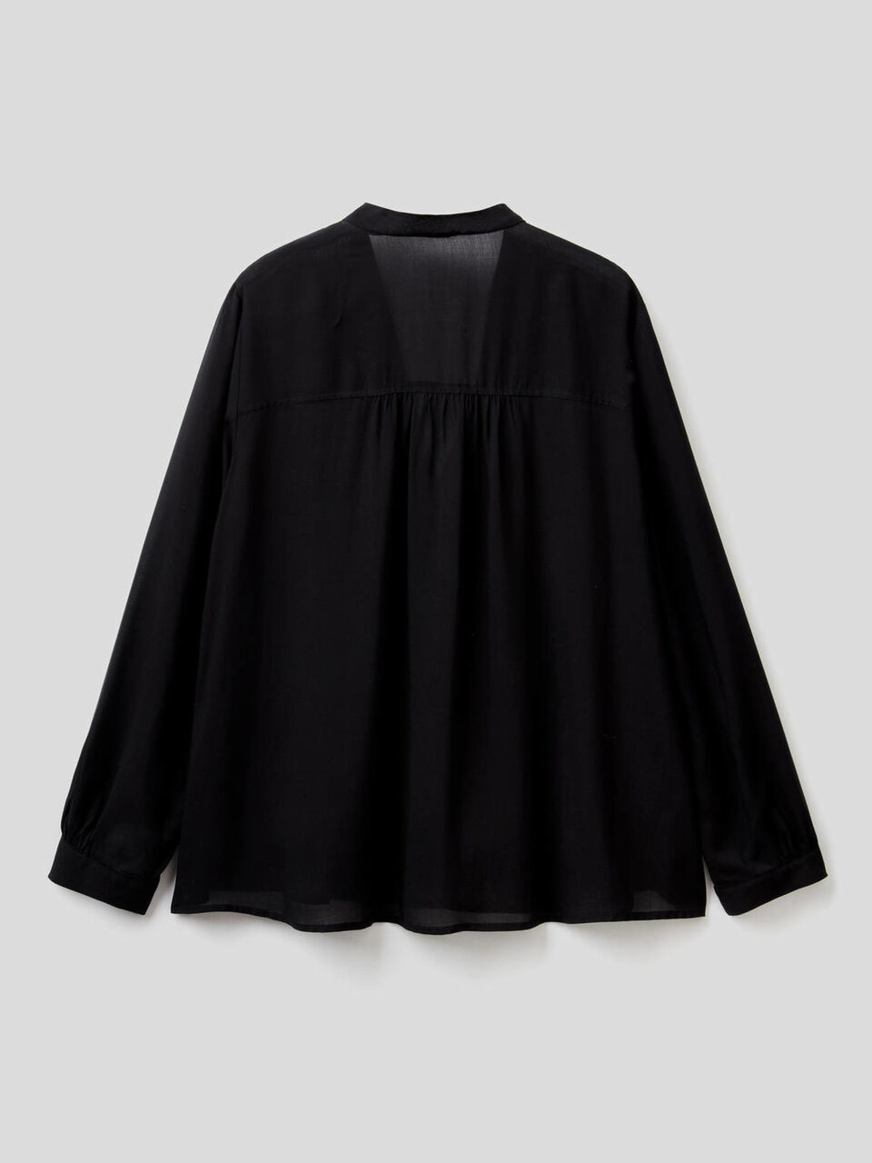 Lightweight viscose blend blouse image number 2