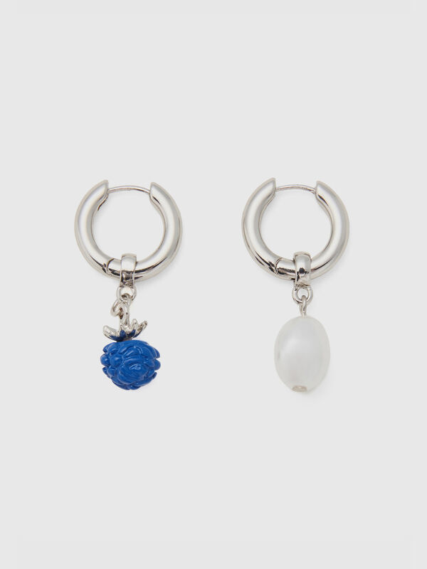 Earrings with blue mulberry pendant and white pearl Women