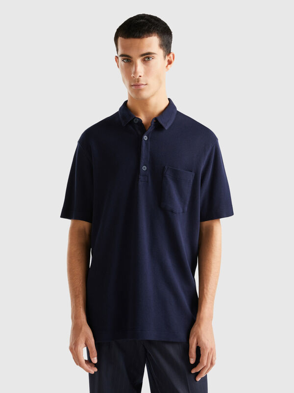 Polo with pocket and relaxed fit