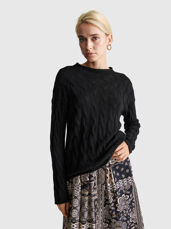 Cashmere blend sweater with cable knit Women