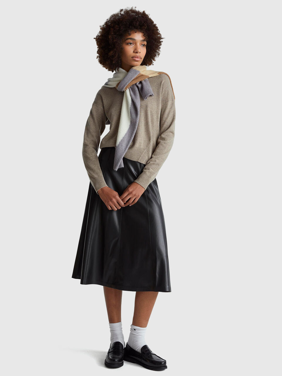 V NECK SWEATER L/S Women image number null