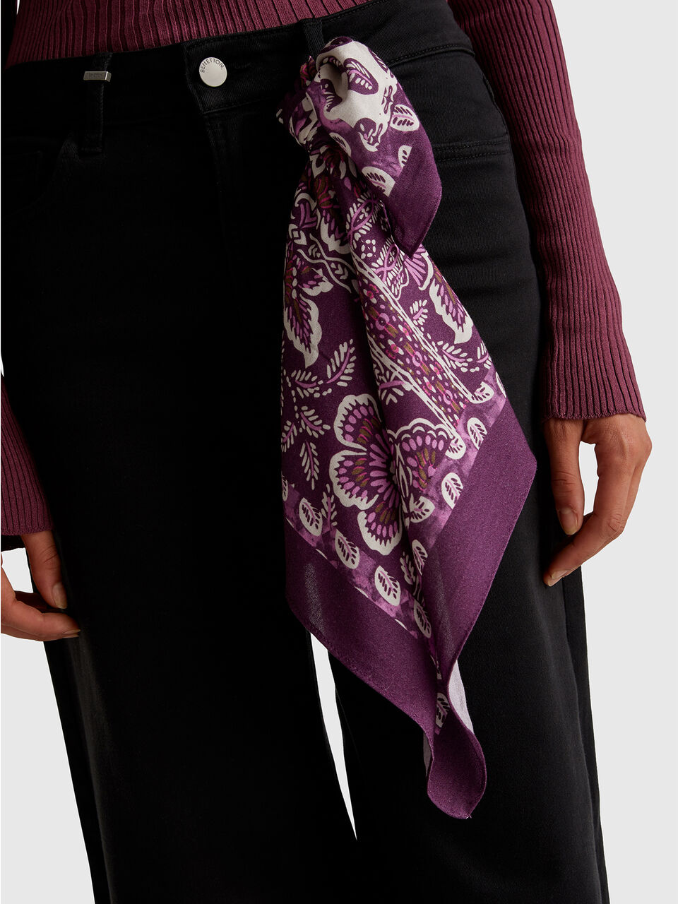 SQUARE SCARF Women image number null