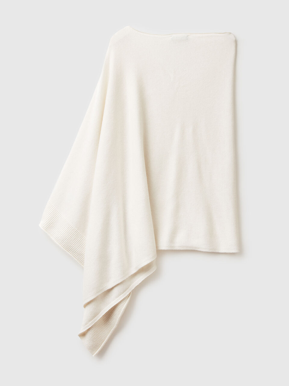 CAPE Women image number null