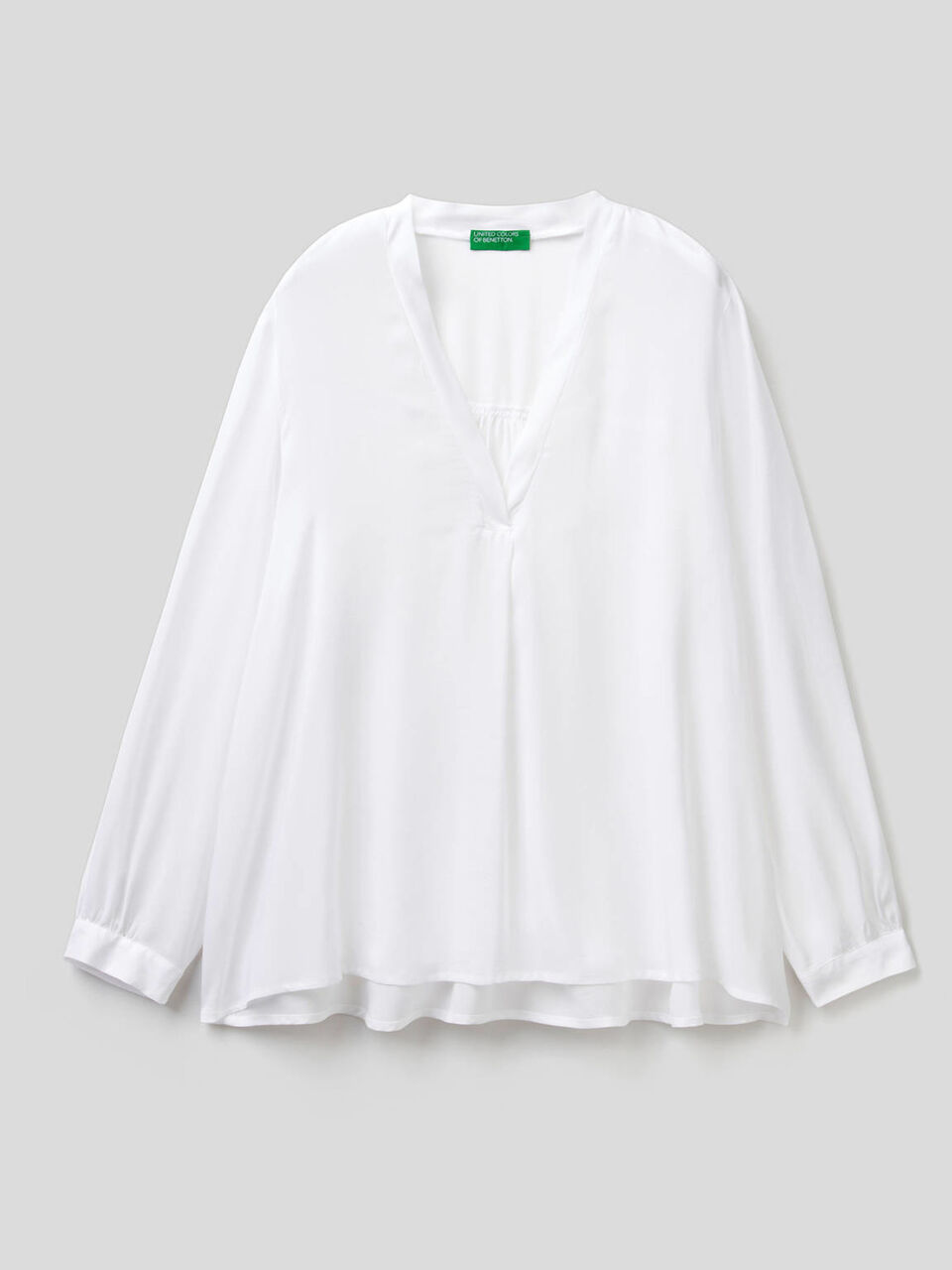 Lightweight viscose blend blouse image number 1