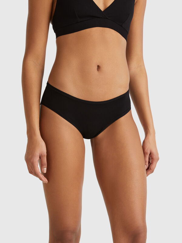 Underwear in super stretch cotton. Women