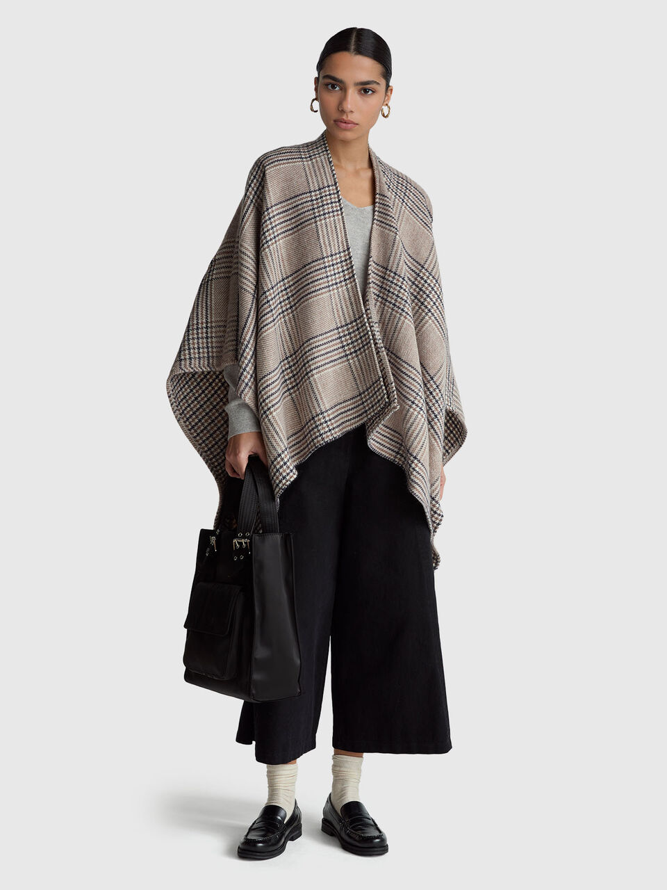 CAPE Women image number null