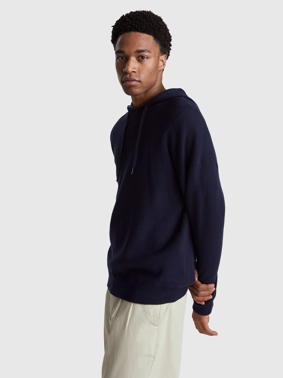 SWEATER W/HOOD Men image number null