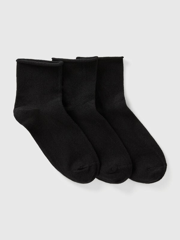 Three pairs of long socks  Women