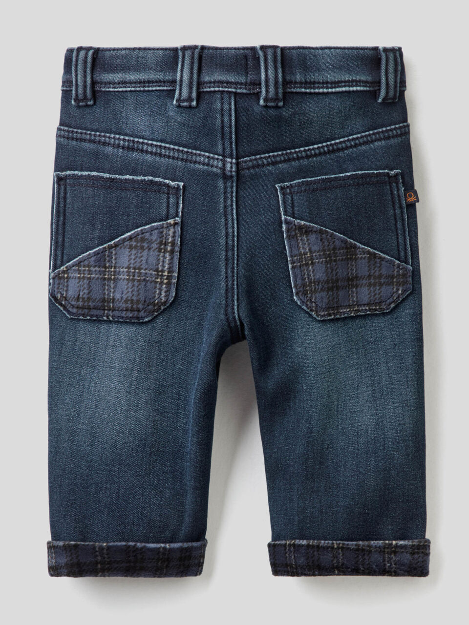 Carrot fit jeans with clashing details image number 2