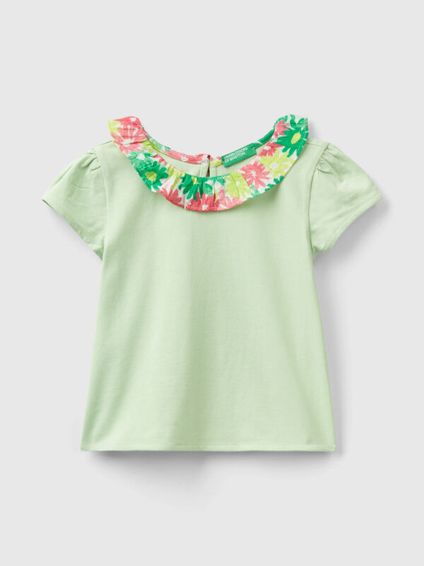 T-shirt with floral collar Junior Girl