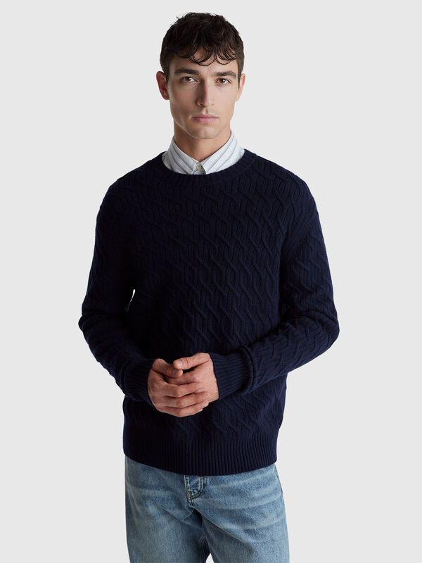 Cable knit sweater in cashmere blend Men