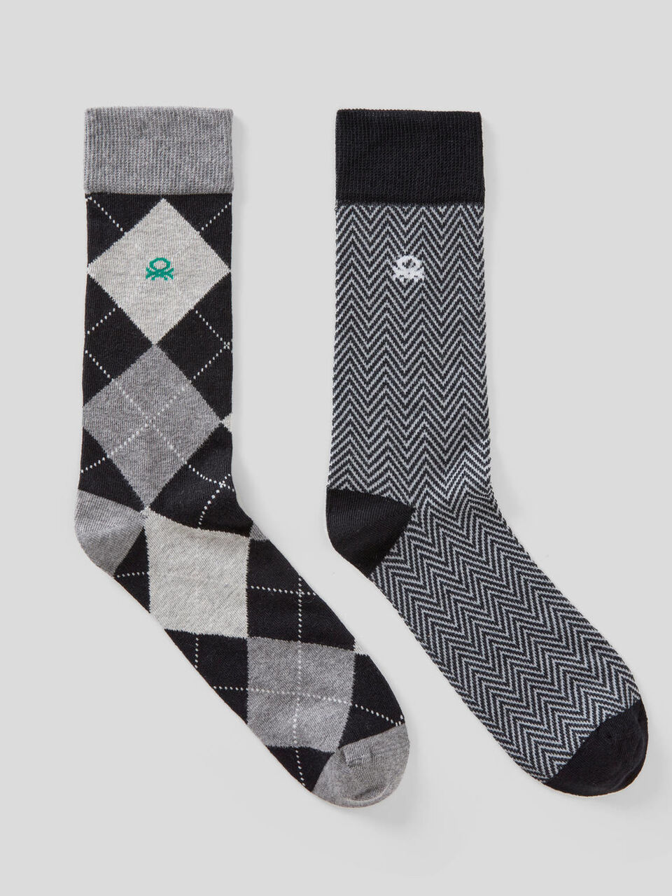 Two pairs of patterned socks image number 1