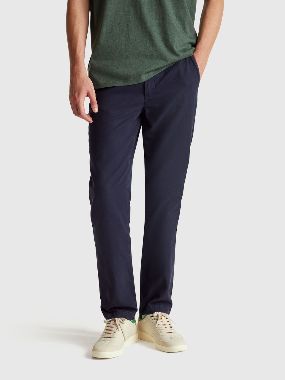 TROUSERS Men image number null