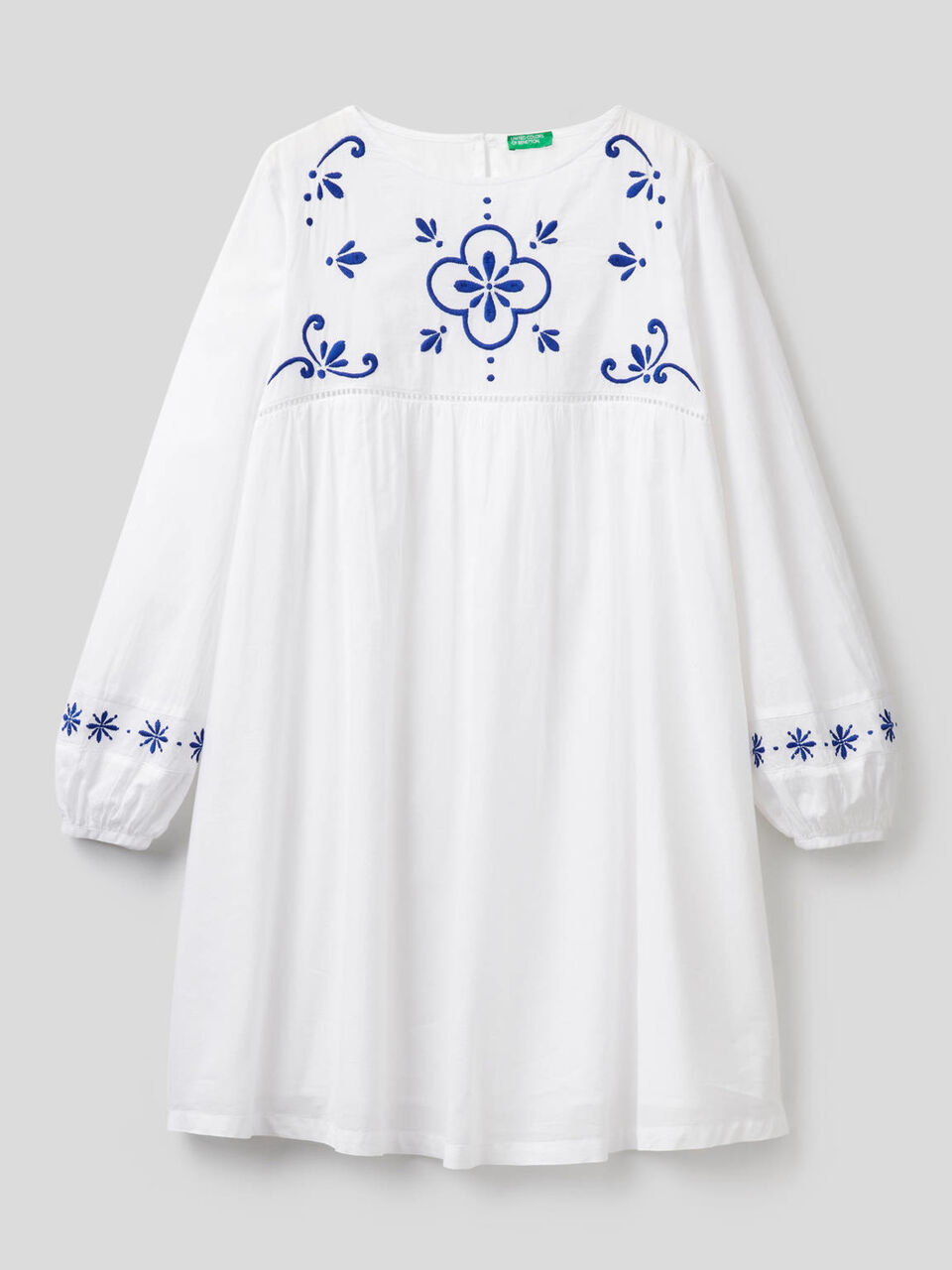 Dress in lightweight cotton with embroidery image number 1