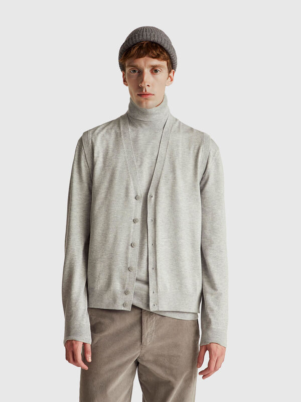 Knit vest in viscose blend Men