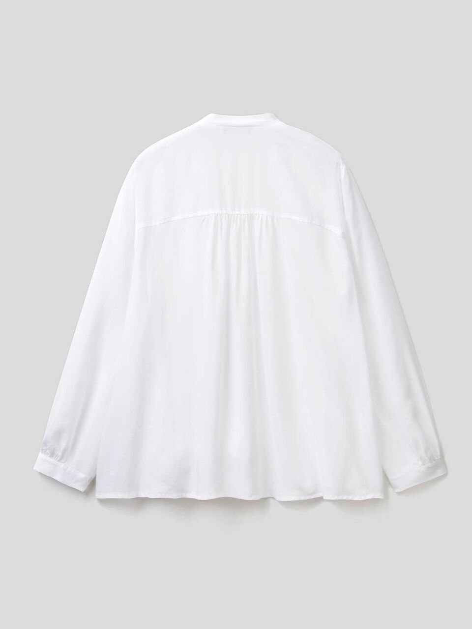 Lightweight viscose blend blouse image number 2