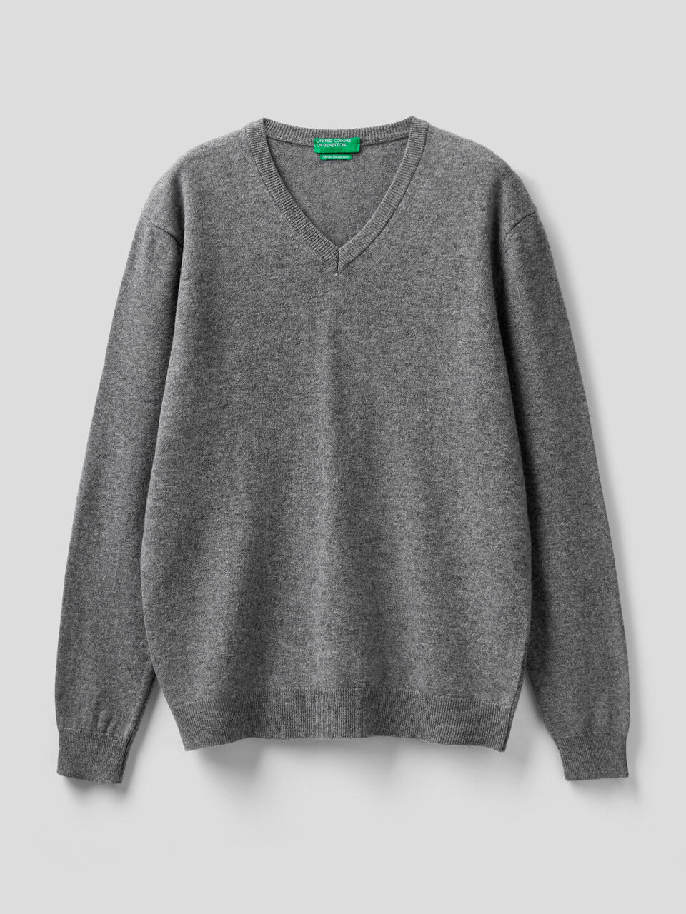 V-neck sweater in pure virgin wool image number 1