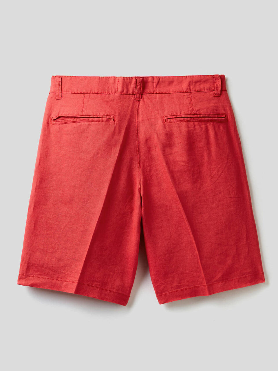 Bermudas in pure linen image number 2