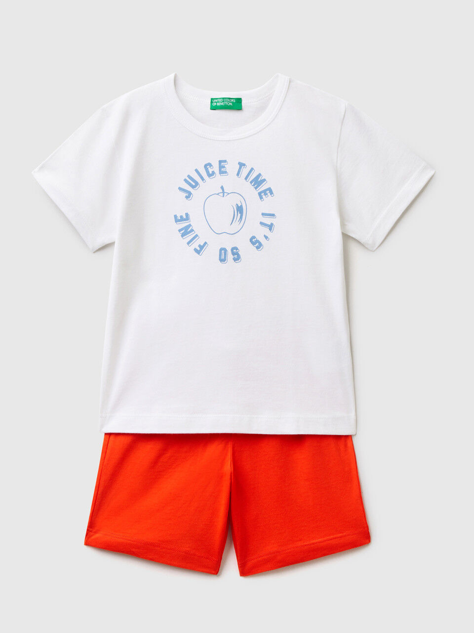 T-shirt and shorts set