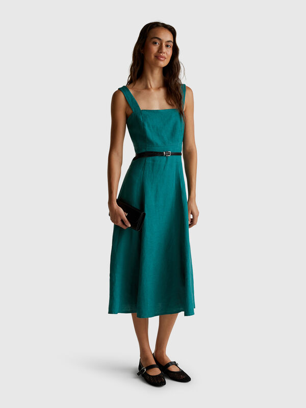 Square neck dress in pure linen Square neck dress in pure linen Women
