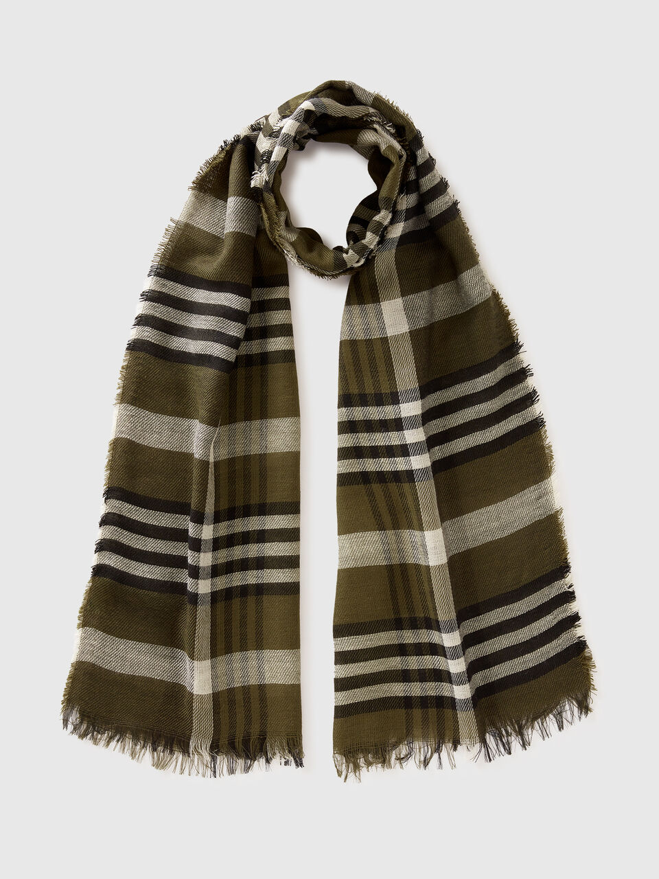 SCARF Men image number 1