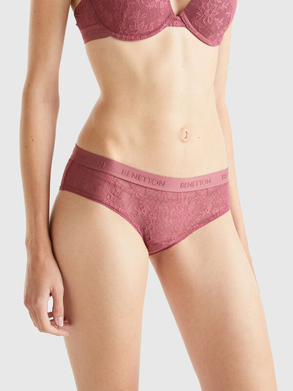 Stretch lace underwear