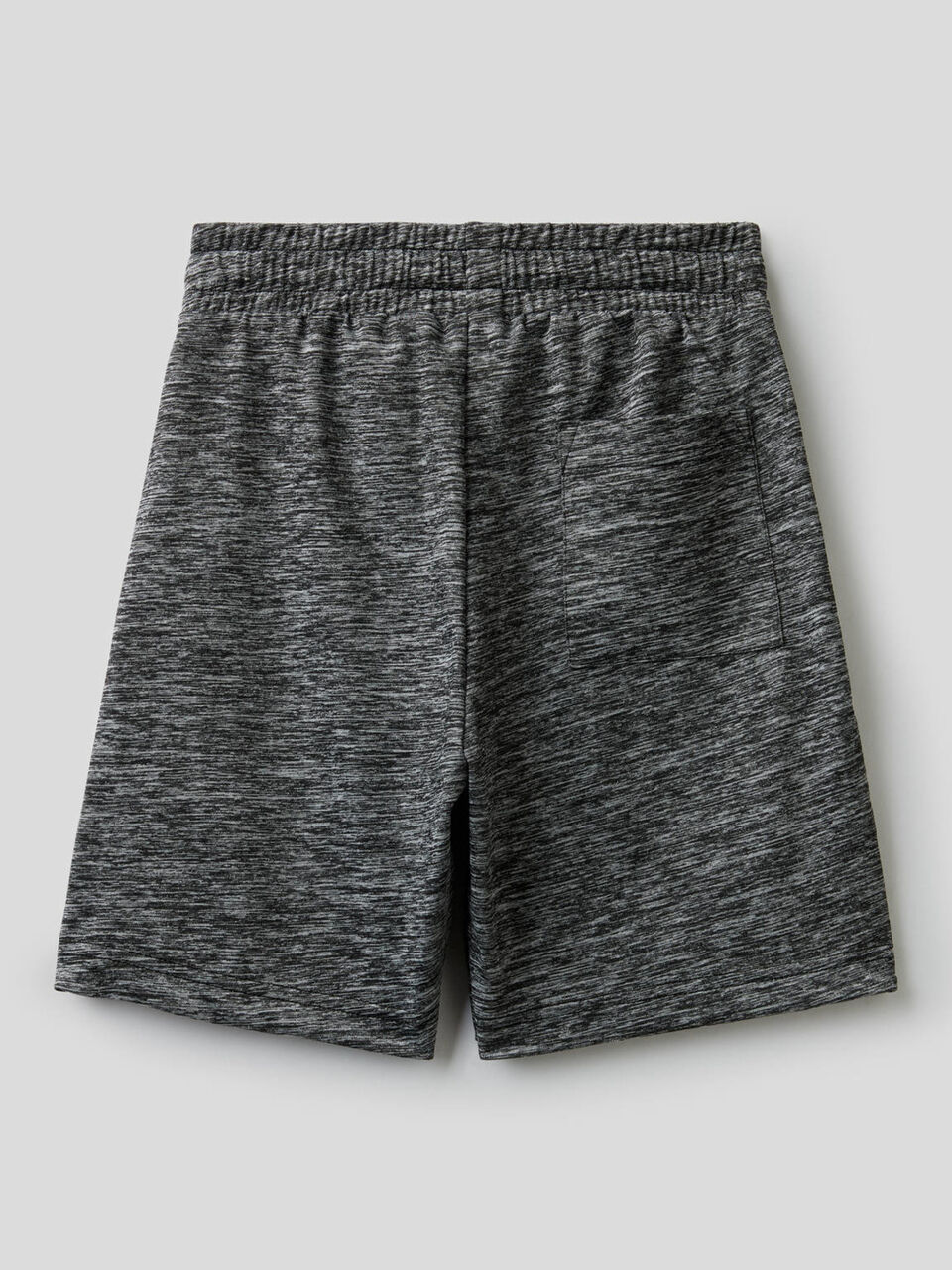 Sporty bermudas image number 2