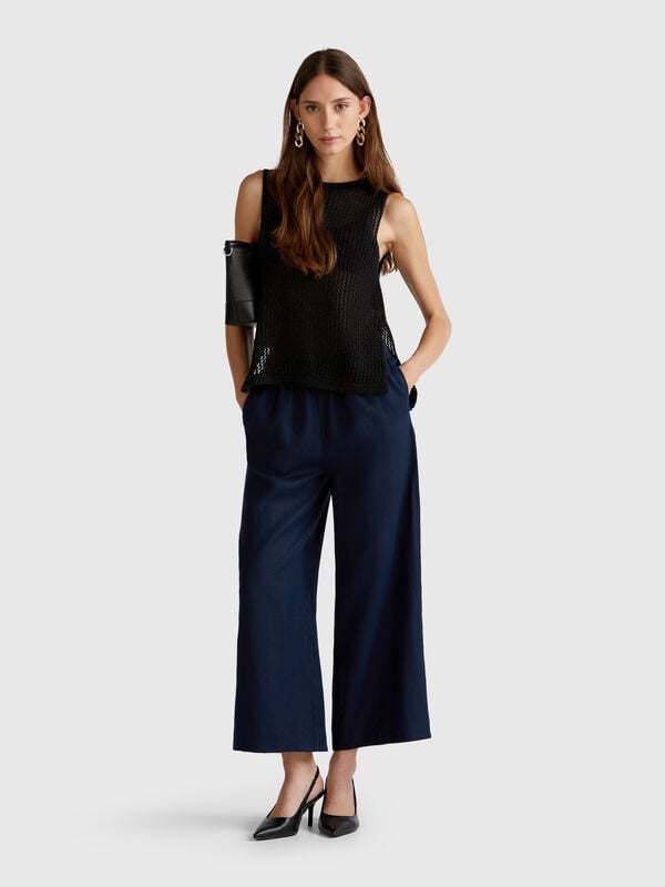 Wide leg trousers in pure linen Women