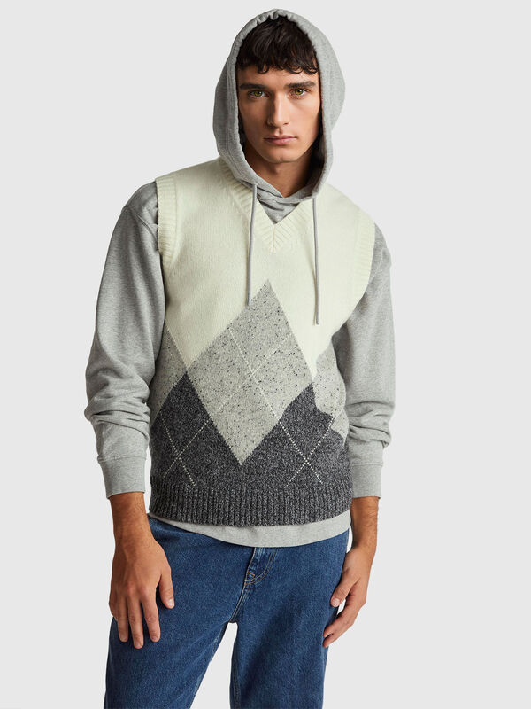 Diamond vest in wool blend Men