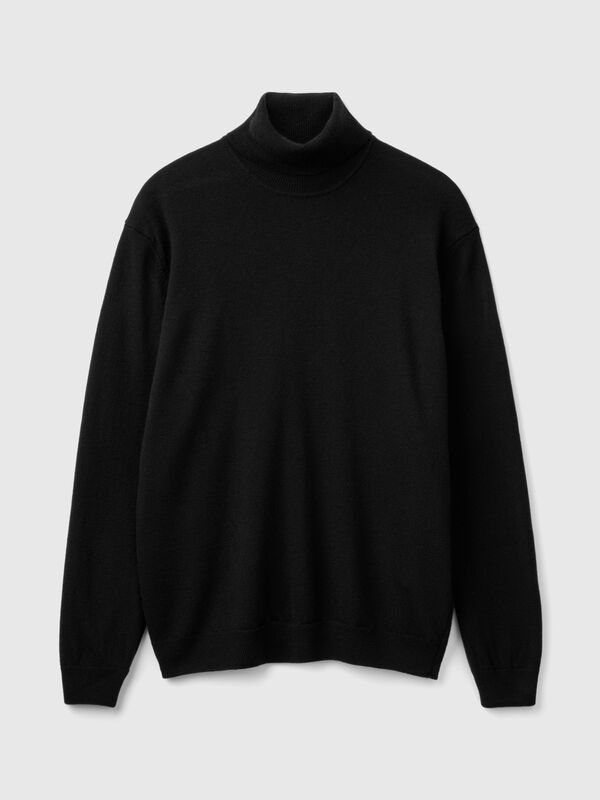 Black turtleneck in pure Merino wool Men