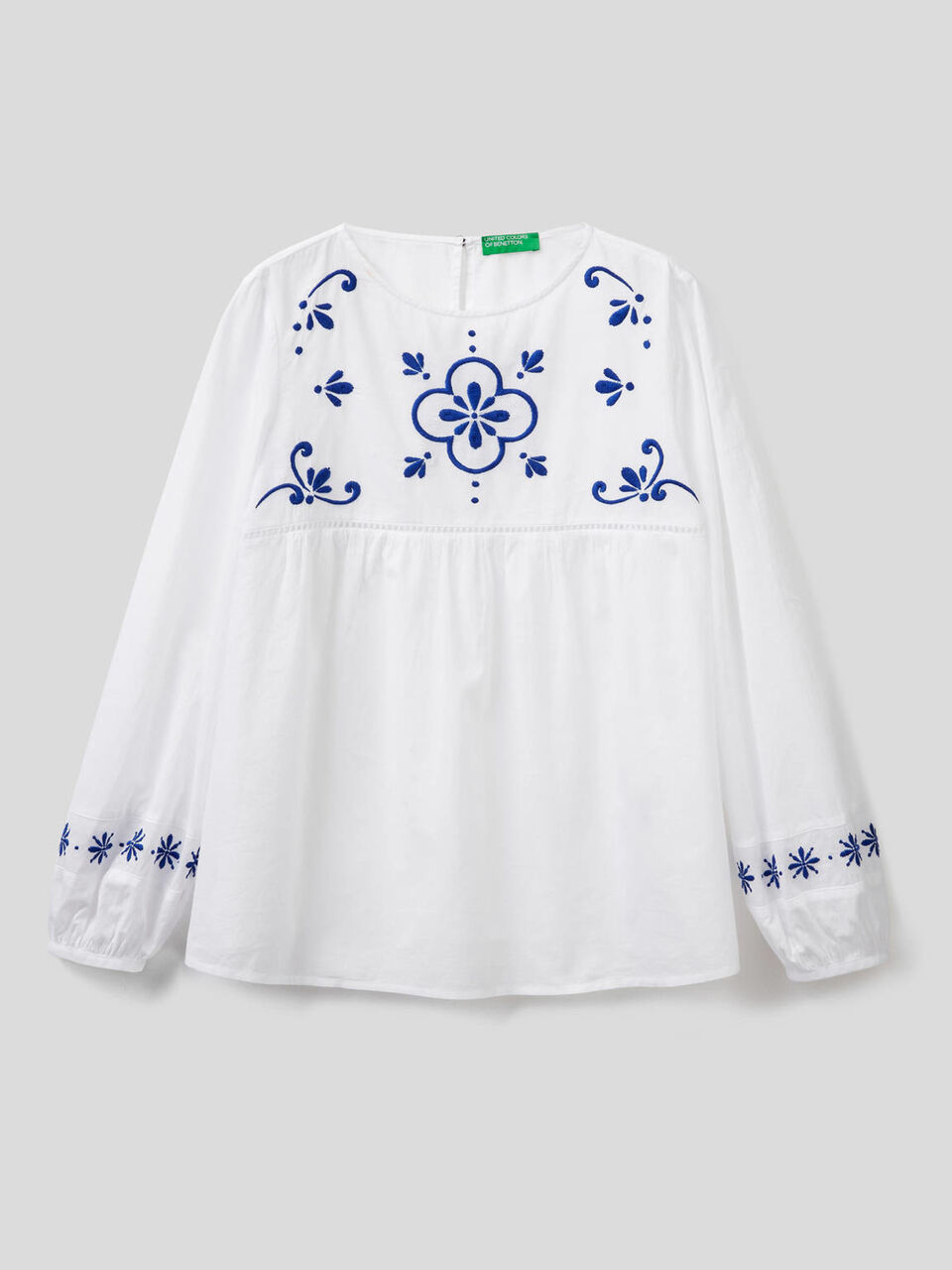 Blouse in lightweight cotton with embroidery image number 1