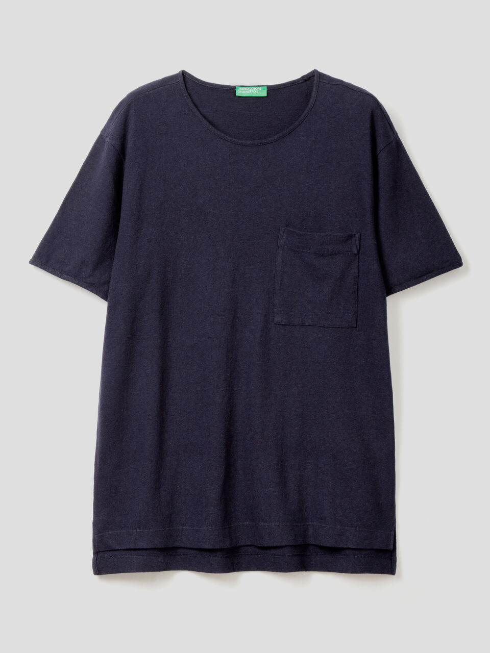 Linen blend t-shirt with pocket image number 1