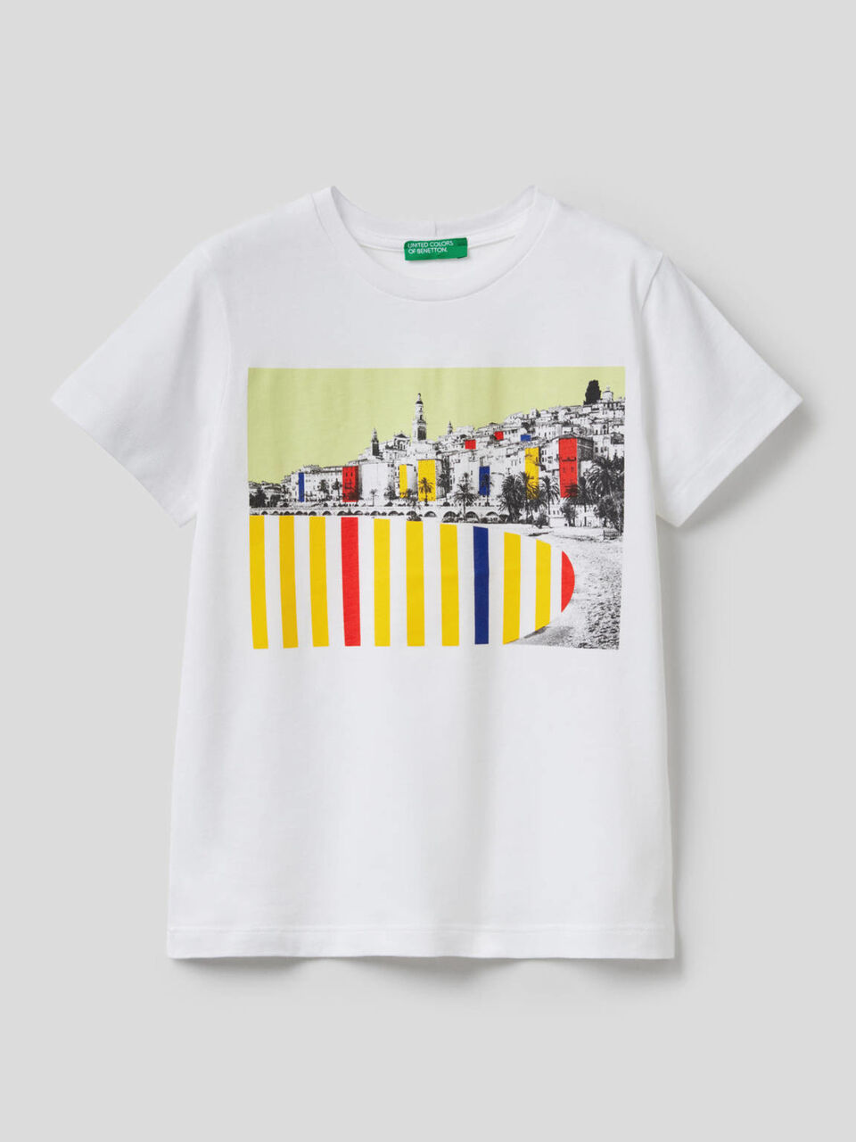 T-shirt with landscape print image number 1